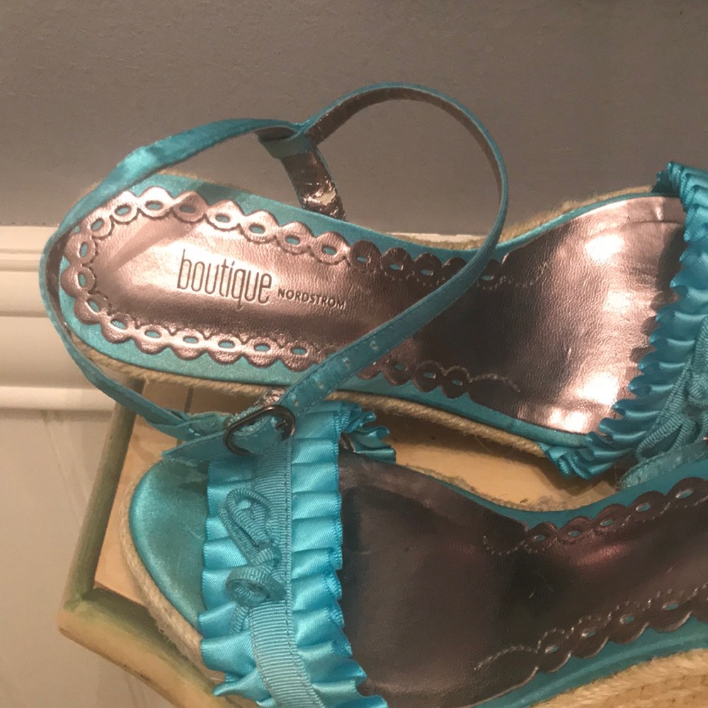 Shoes - Picture 2 of 2